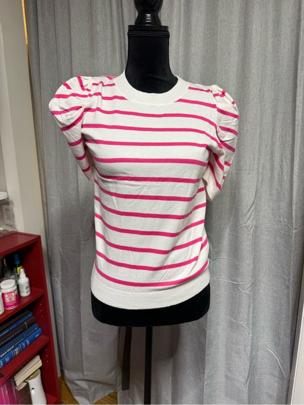 Dokotoo White & Pink Striped Puff-Sleeve Knit Top